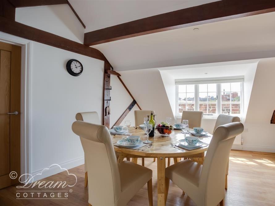 Old Coastguard Apartment 3 Weymouth Bagian luar foto